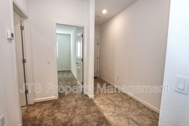 Building Photo - 4181 Paisleyshire Way