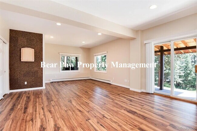 Building Photo - Beautiful Home in Morrison!