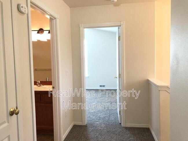 Building Photo - 1730 SW 22nd Ct
