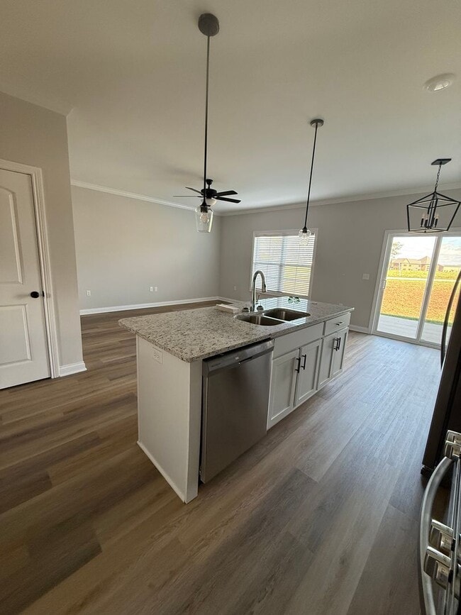 Building Photo - 3BD/2.5BA in SOUTH WARREN school district