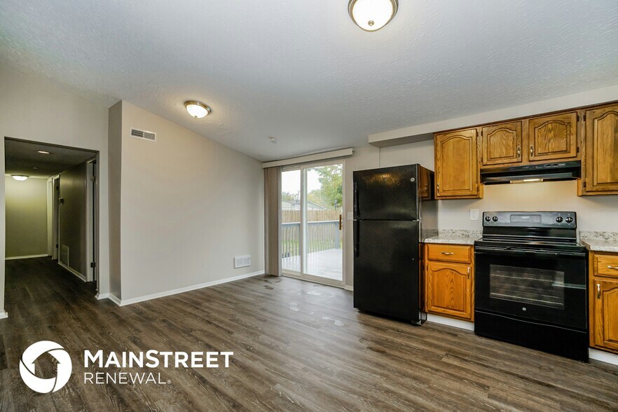 Building Photo - 389 West St