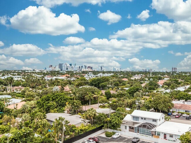 Building Photo - 888 Intracoastal Dr