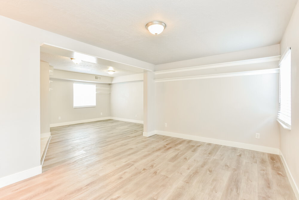 Building Photo - 4778 S Hanauer St