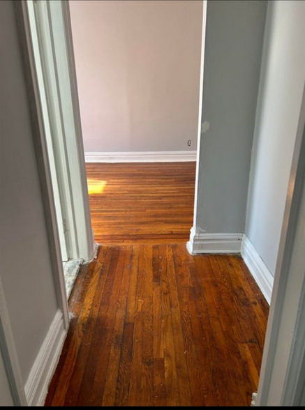 Building Photo - 821 Bergen Ave