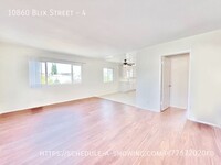 Building Photo - 10860 Blix St