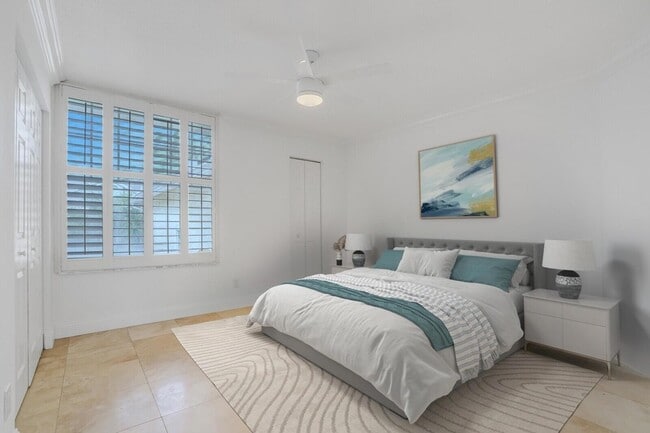 Building Photo - 705 Mainsail Cir