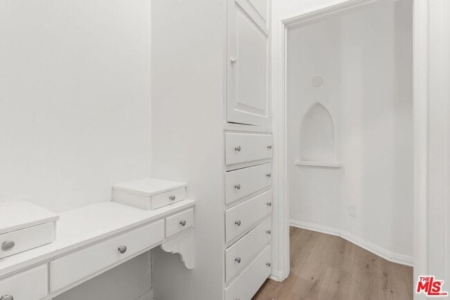 Building Photo - 140 S Camden Dr