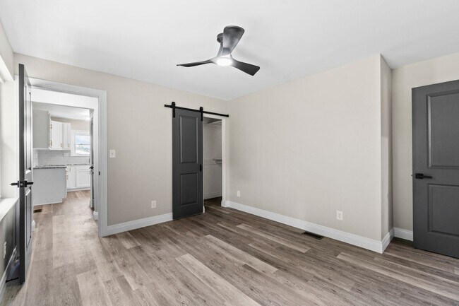 Building Photo - For Sale or Rent – Fully Renovated Stone R...