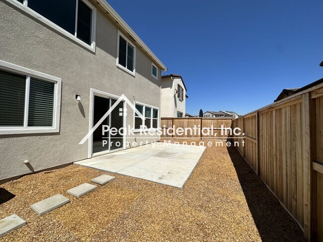 Building Photo - Brand New 3bd/2.5ba Folsom Home with 2 Car Garage