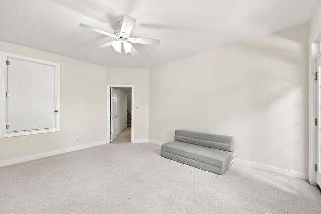 Building Photo - 108 Clay Cir