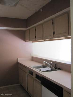 Building Photo - 10994 Traci Lynn Dr