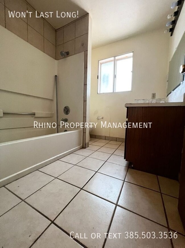 Building Photo - 475 N 1465 W