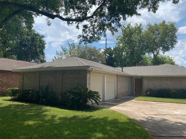 Building Photo - 14403 Locke Ln