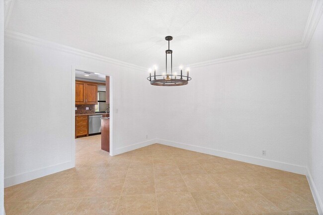 Building Photo - 21155 Shady Vista Ln