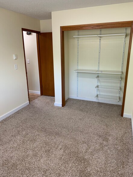 Building Photo - 4325 NE 130th Pl