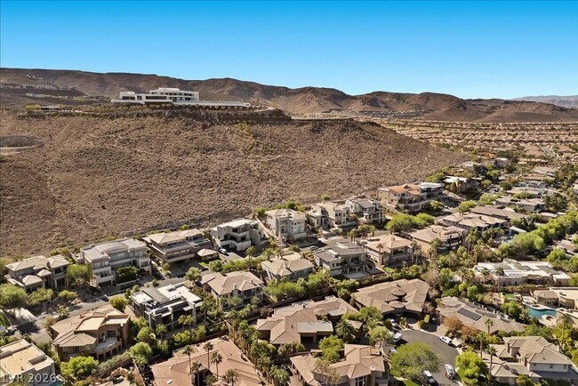 Building Photo - 514 Mandalay Ct