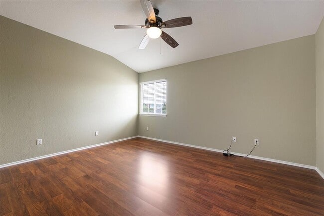 Building Photo - 1506 Wild Basin Ln