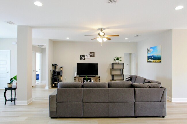 Building Photo - 5438 Lee Farm Blvd