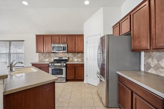 Building Photo - Freshly Updated Single-Story Home with New Flooring & Spacious Open Layout