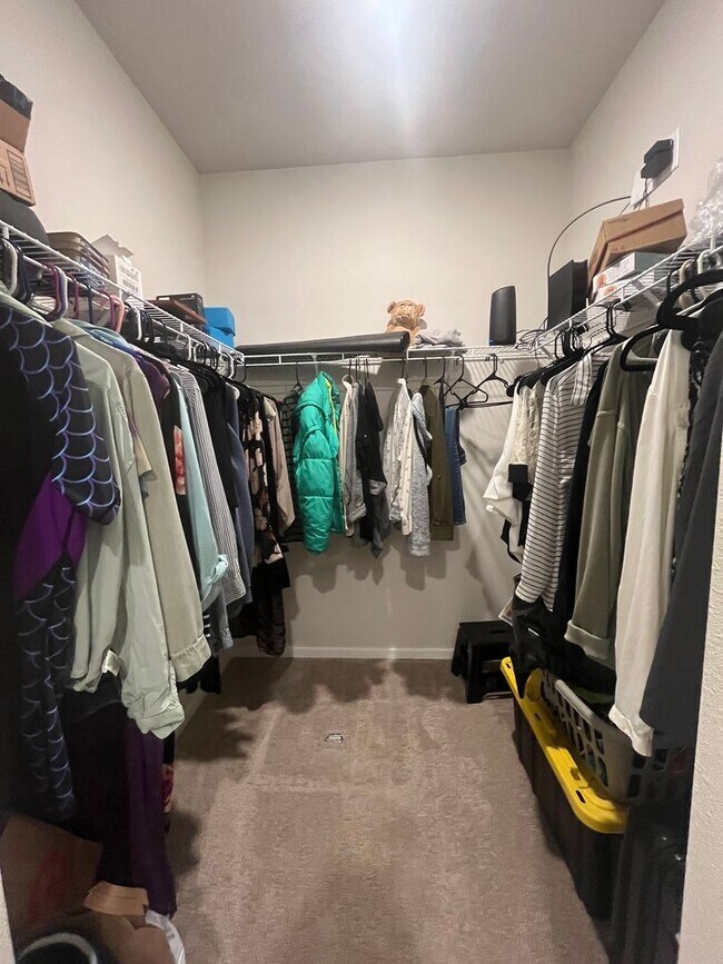 Building Photo - 3-Bedroom 2-Bathroom home in Lowell