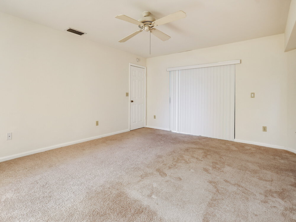 Building Photo - 14465 Larkspur Ln