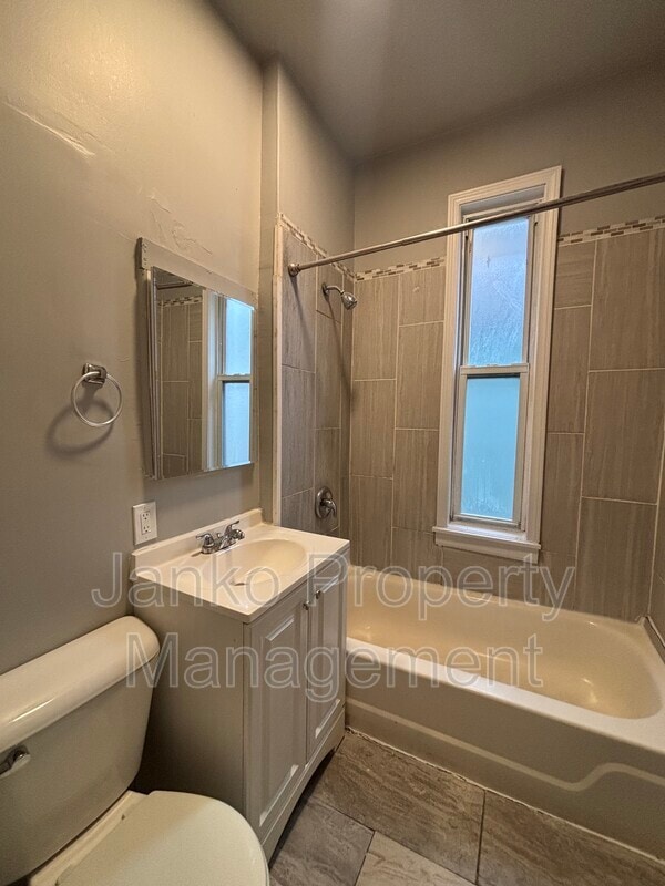 Building Photo - 7636 S Drexel Ave