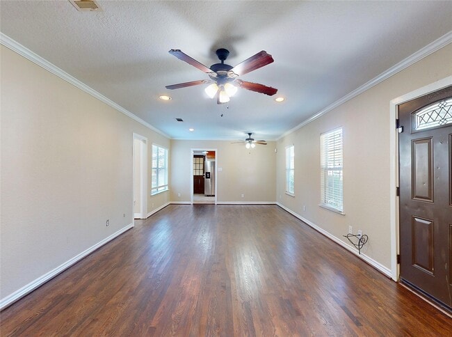 Building Photo - 511 Pearl St