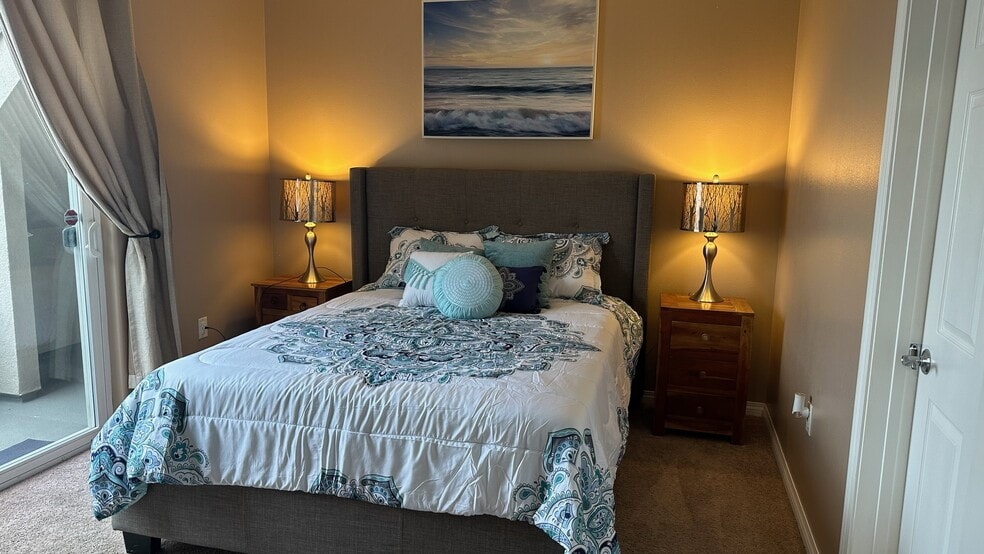 Building Photo - 1601 India St