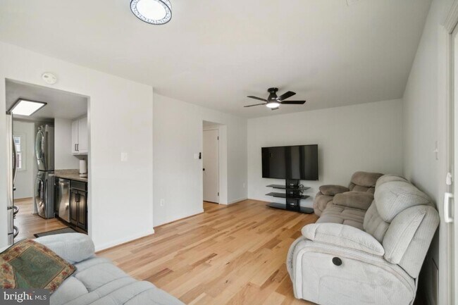 Building Photo - 2400 Kilpatrick Pl