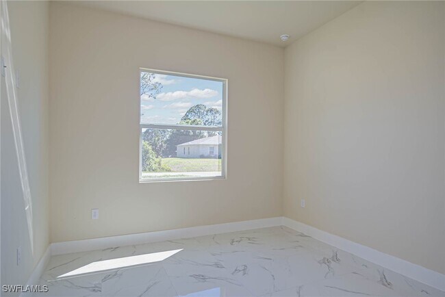 Building Photo - 3414 74th St W