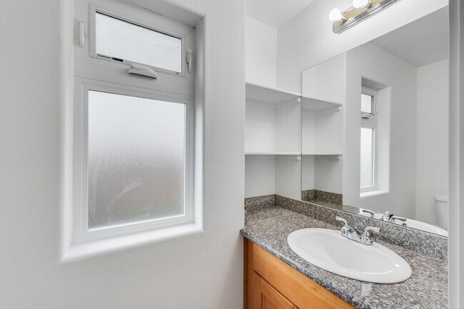 Building Photo - 2018-BUILT HOME NEAR DOWNTOWN HILLSBORO - 3BR/2.5BA WITH ATTACHED FINISHED GARAGE, PET-FRIENDLY