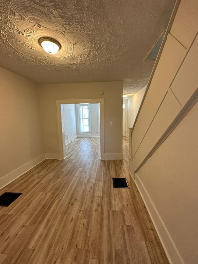 Building Photo - 4642 Pimlico Rd