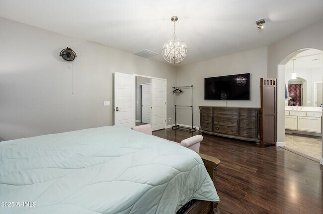 Building Photo - 6608 W Saguaro Park Ln
