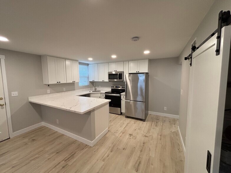 Custom kitchen with soft close drawers - 2026 Lombard Ave