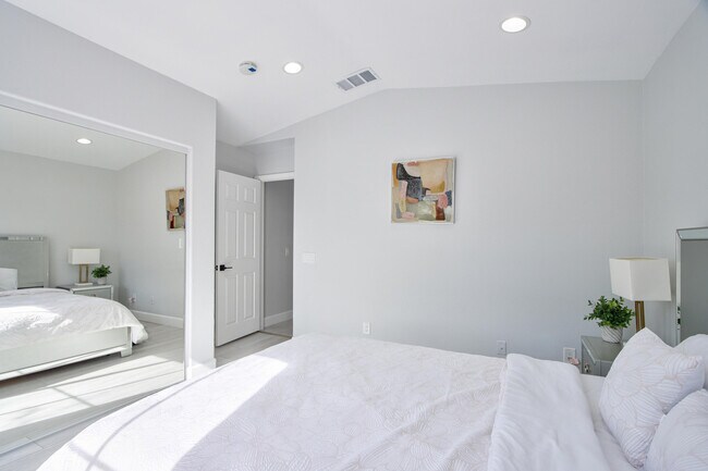 Building Photo - 81358 Avenida Blanca