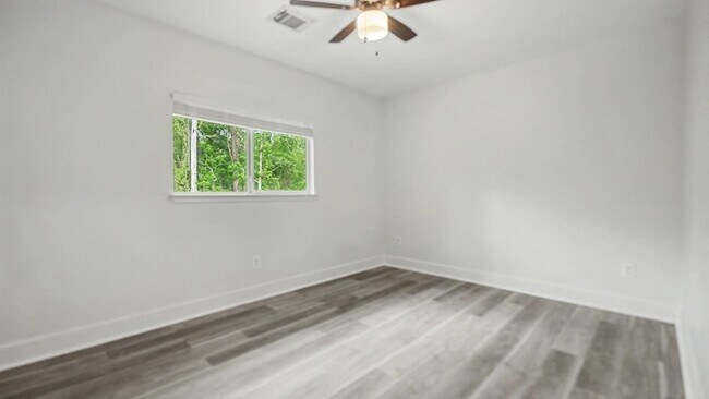 Building Photo - 17135 Yeoman Way