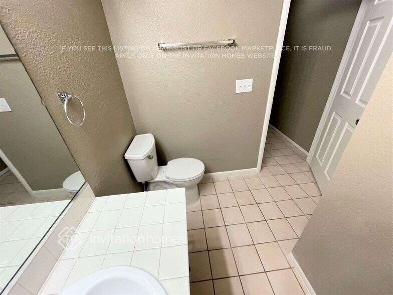 Building Photo - 5957 S Odessa Cir