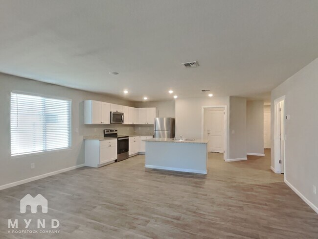 Building Photo - 2060 E Velvet Pl