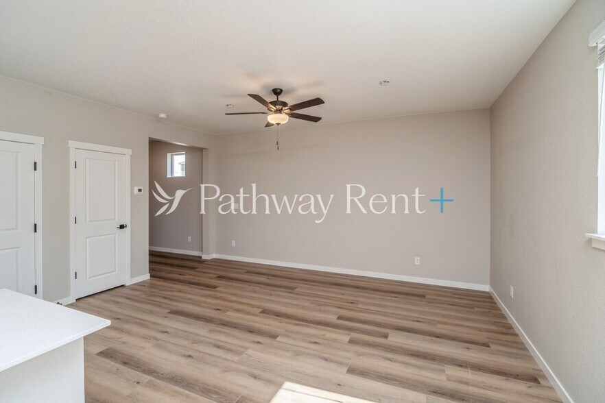 Building Photo - 9421 Yampa Ct