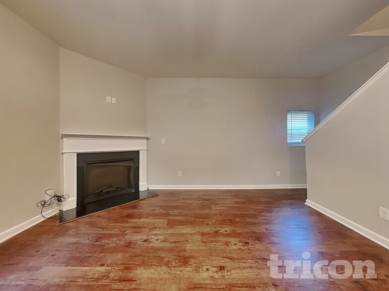 Building Photo - 12019 Jojo Ct