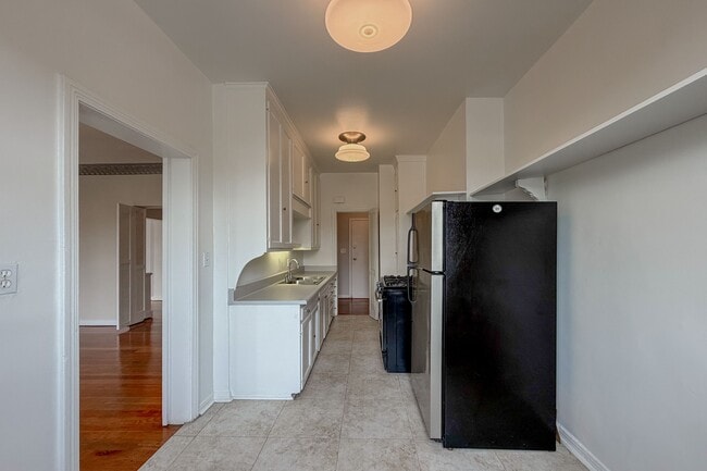 Building Photo - 1314 Hayworth Ave