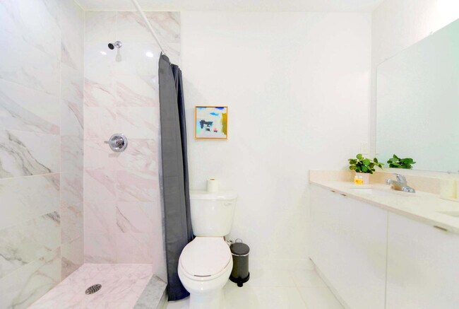 Building Photo - 2110 NW 66th St