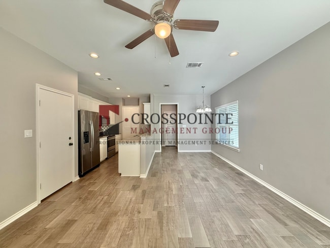 Building Photo - Tour Today! 2 bedroom 2 bathroom duplex in Tyler!