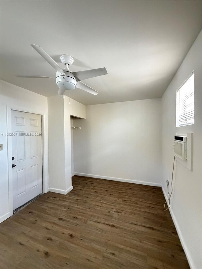 Building Photo - 2028 NW 1st Terrace