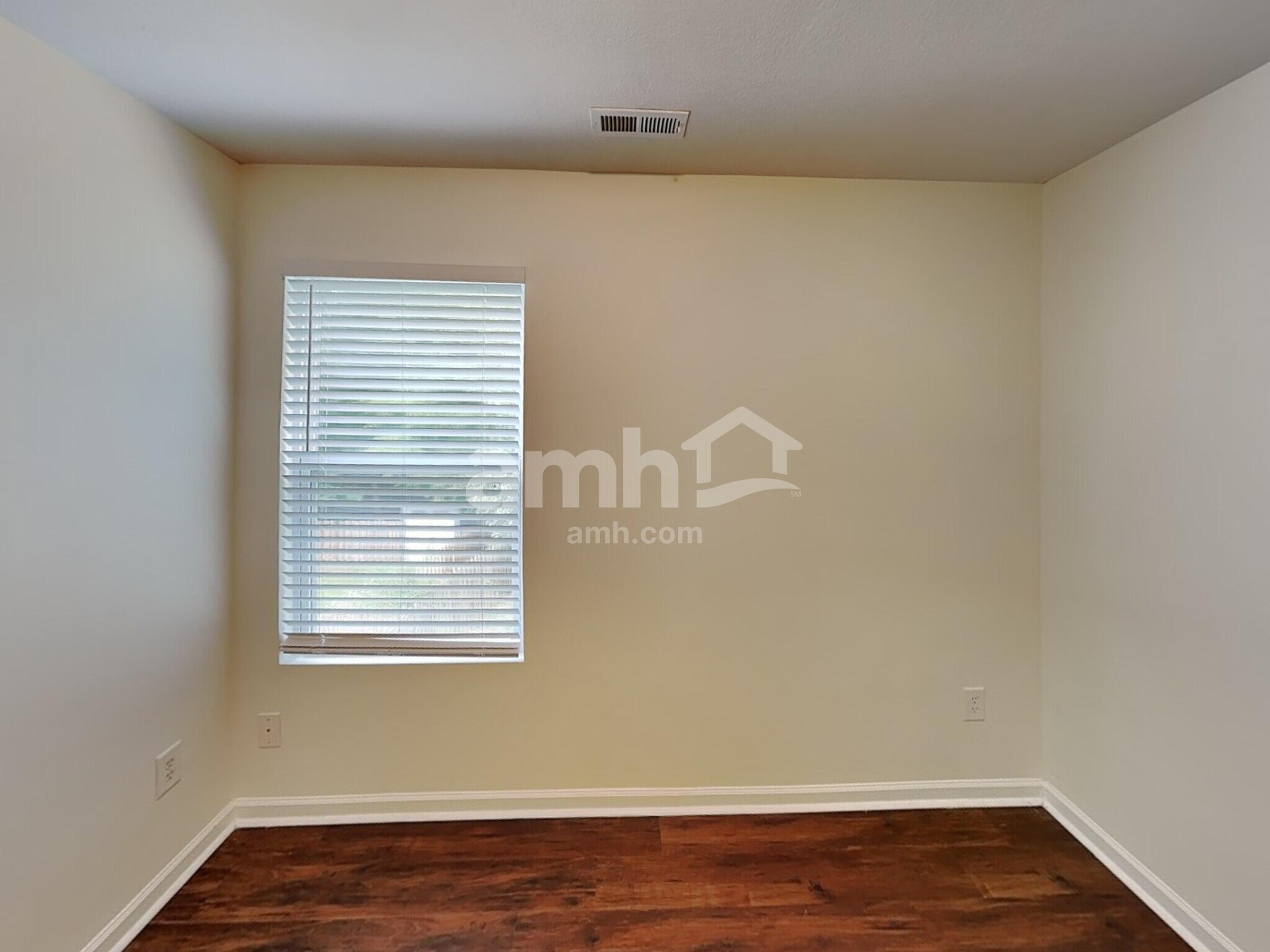 Building Photo - 15634 Lakepoint Forest Dr