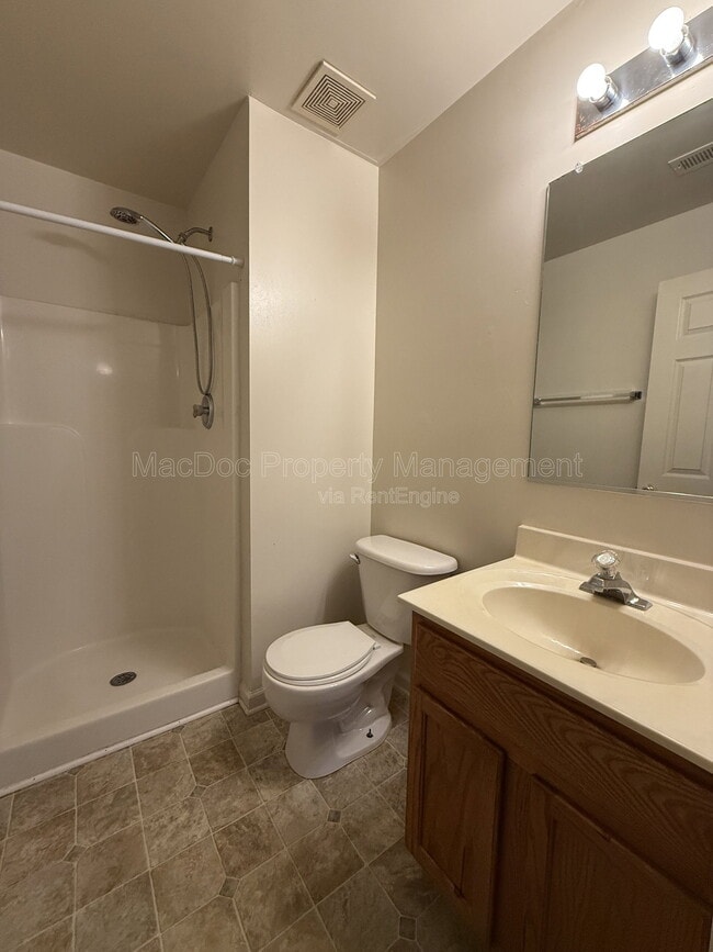 Building Photo - 11009 Bevin Dr