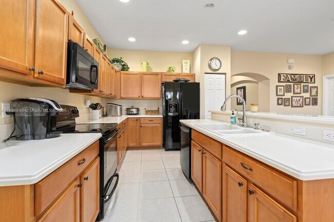 Building Photo - 7550 SW Herrington Ln