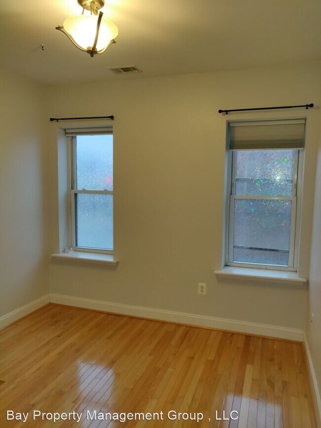 Building Photo - 2 br, 2.5 bath House - 1102 Washington Blvd