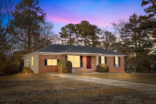 Primary Photo - Newly Renovated 4 Bedroom, 2 Bath Home wit...