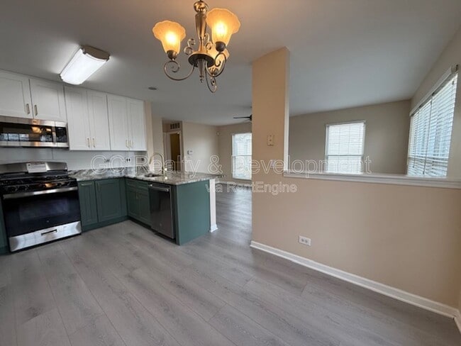 Building Photo - 468 Columbine Ln